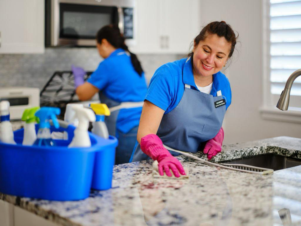Resolution Cleaning Team in Rockford